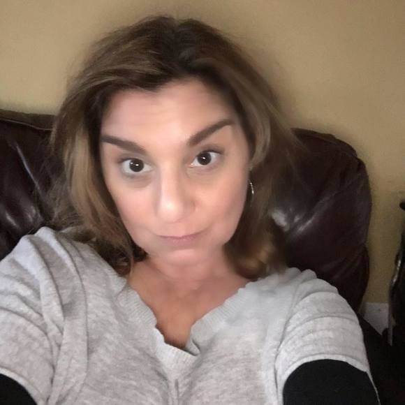 Meet your Posher, Lynn - Picture 1 of 1